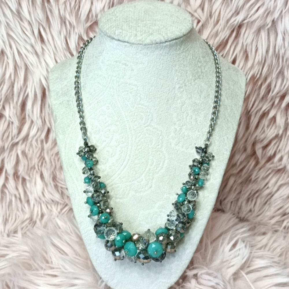 Vera Wang Chunky Silver Turquoise Beaded Necklace – Statement Fashion Jewelry